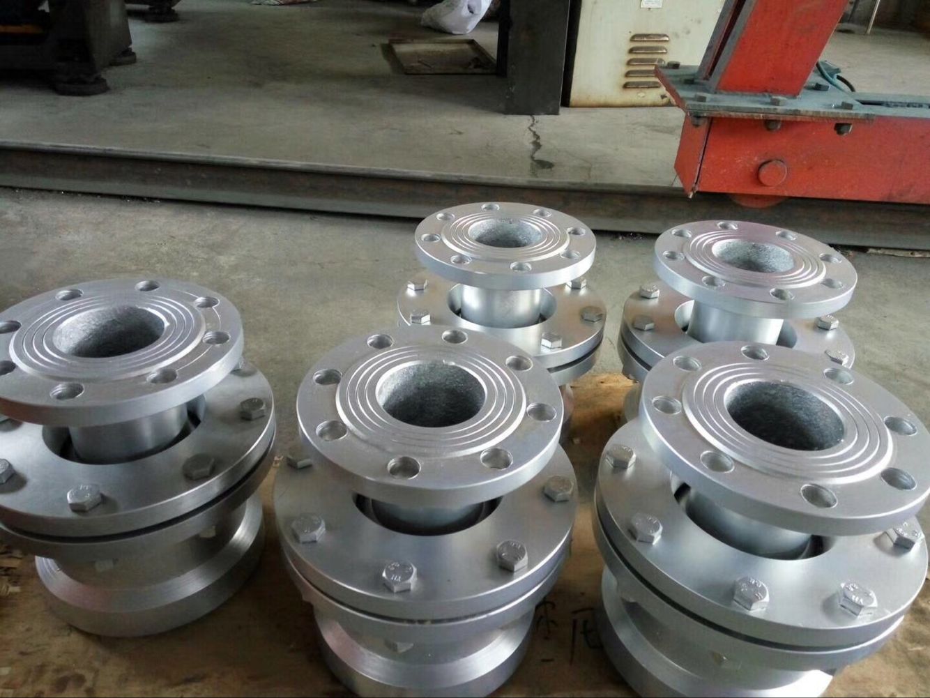 Spherical Rotary Joint for Steel Plant Walking Beam Heating Furnaces - 图片 5